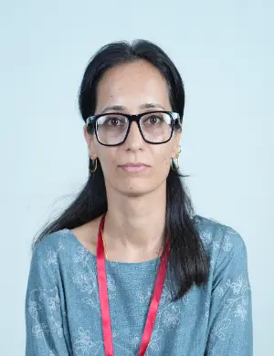 Dr. Smriti Thakur